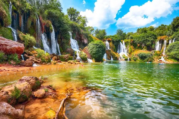 Kravice-Wasserfälle im Nationalpark von Bosnien und Herzegowina